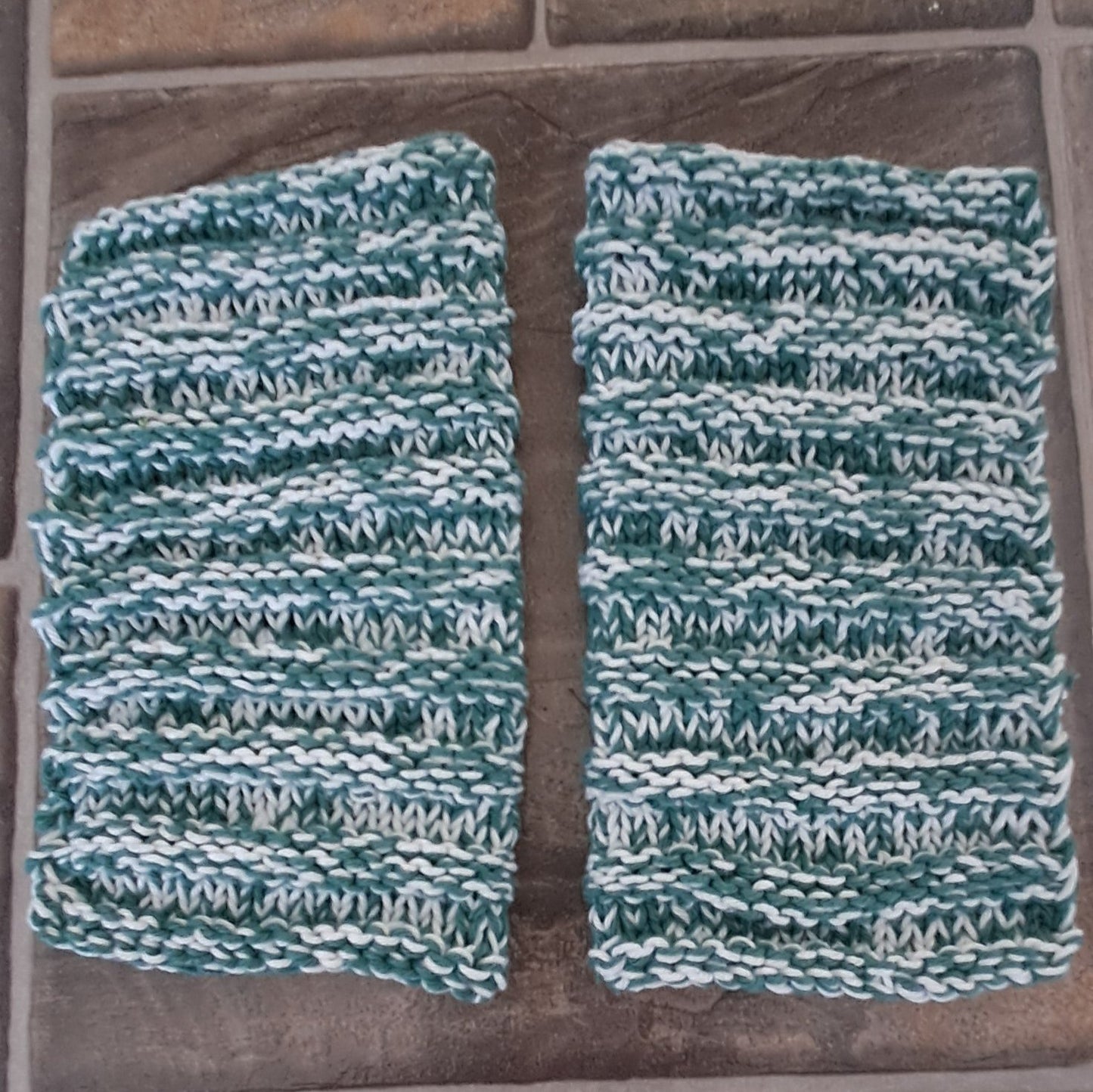 Knitted potholders with braided handles