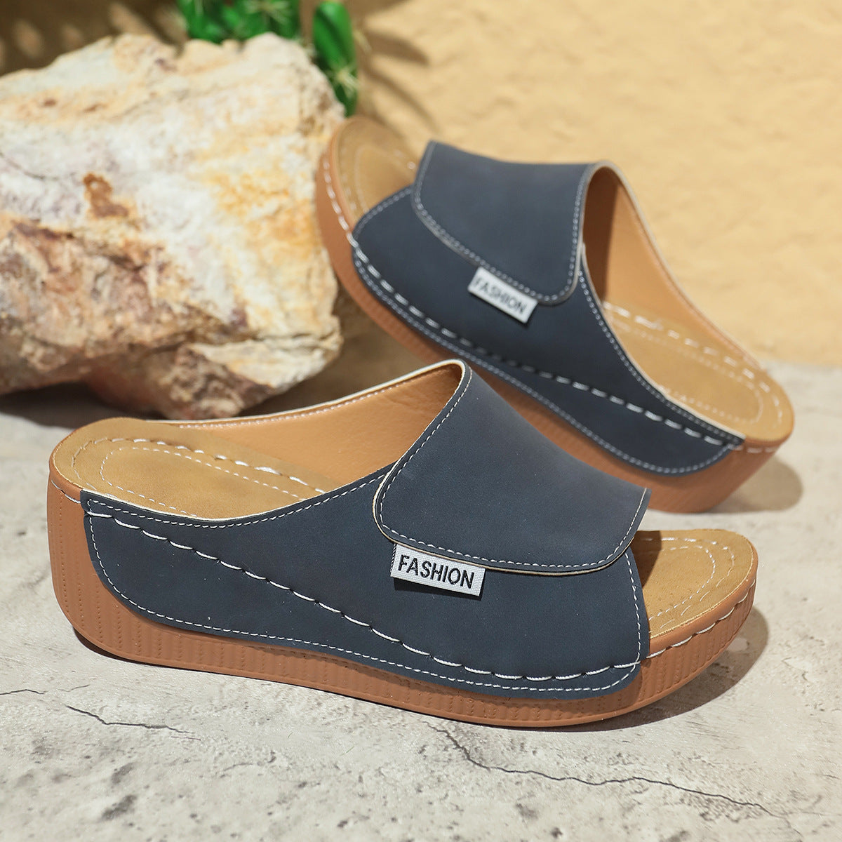 Sandaler med tykk såle og åpen tå