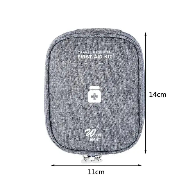 Førstehjelpsbager i ulike størrelser og farger Unike turprodukter