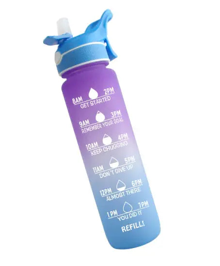 Vannflaske med spray og målemeter - transparent plastflaske med innebygd måleskala og sprayfunksjon, perfekt for enkel påføring av vann og nøyaktig dosering av væske.
