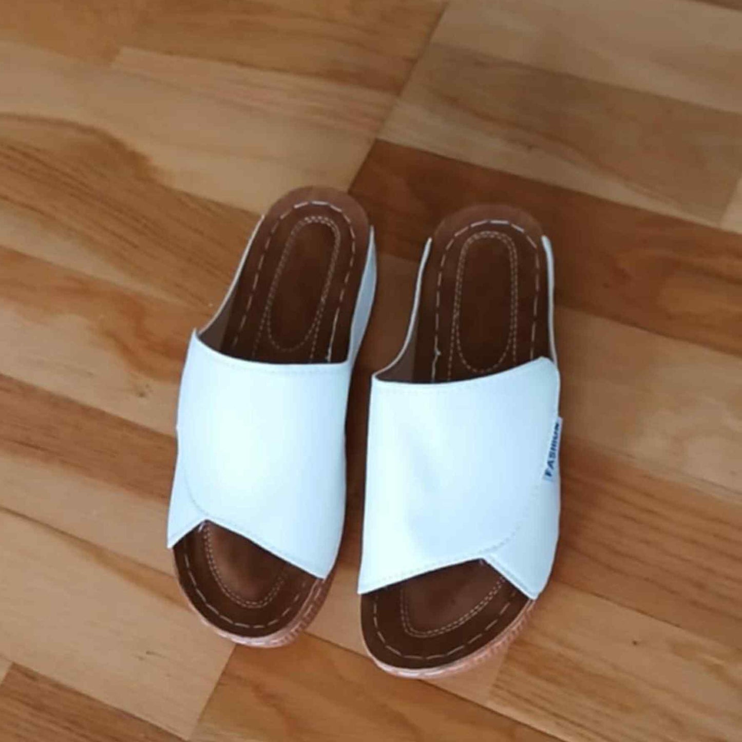 Sandaler med tykk såle og åpen tå