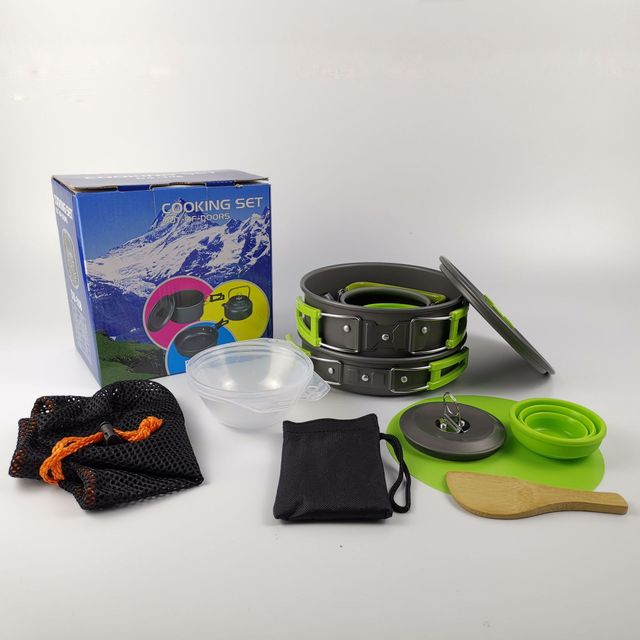 Storm kitchen with accessories