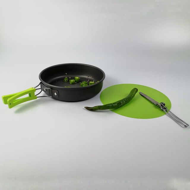 Storm kitchen with accessories
