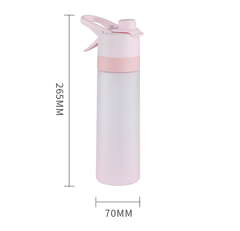 700 ml water bottle with spray