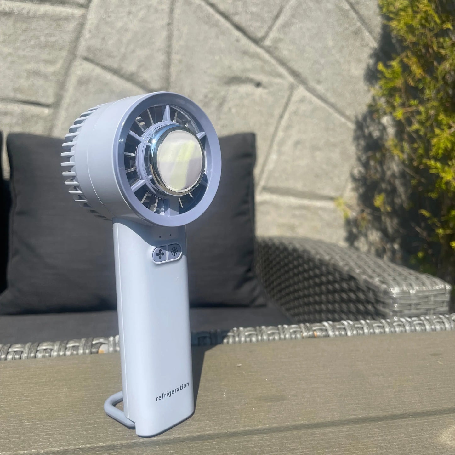 Kraftig håndholdt og stående vifte