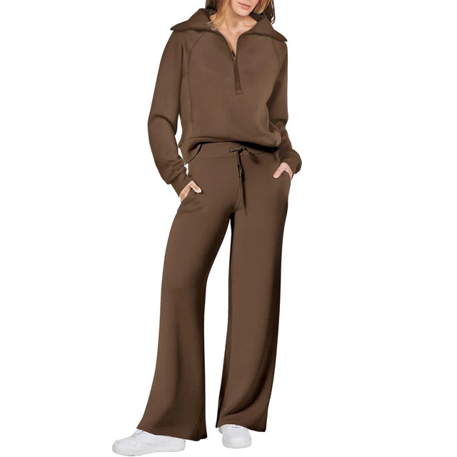 Komfortabel joggedress i brun tilgjengelig i flere fargevarianter, designet for både stil og komfort. Perfekt for avslapning eller trening.