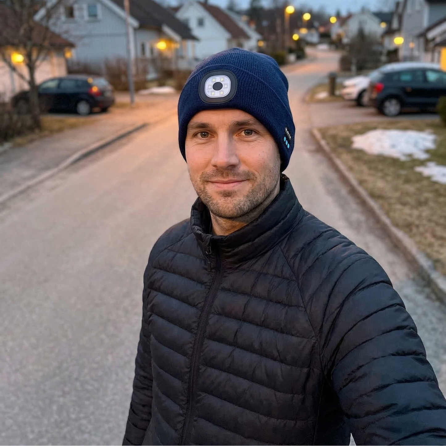 Mössa med bluetooth och led ljus