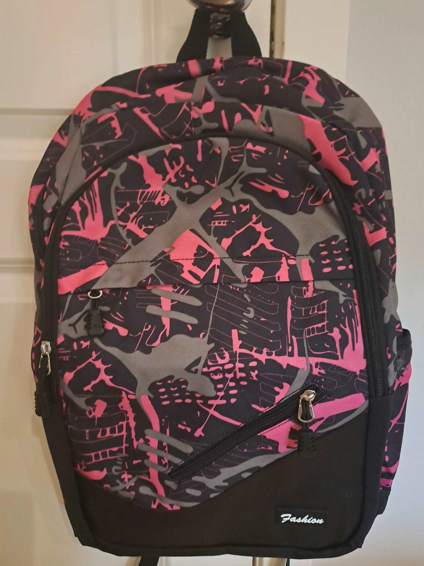 Skolesekk eller tursekk til både gutter og jenter