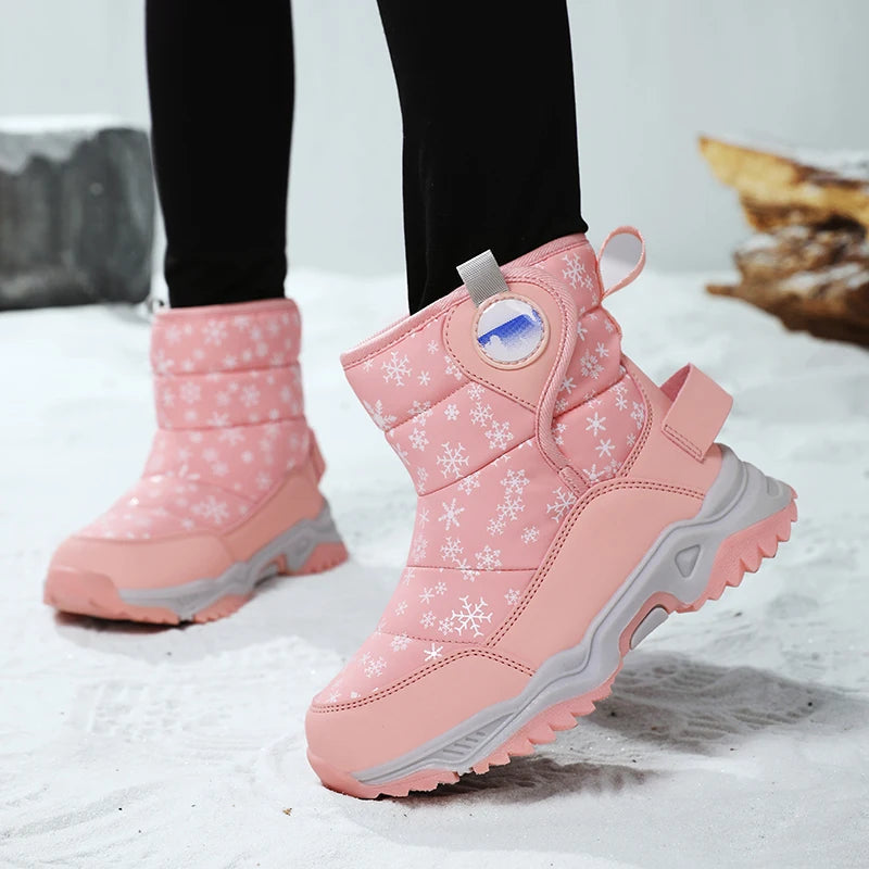 Barnestøvler i rosa – sportye vinterstøvler for barn med kraftlås og varm innside.