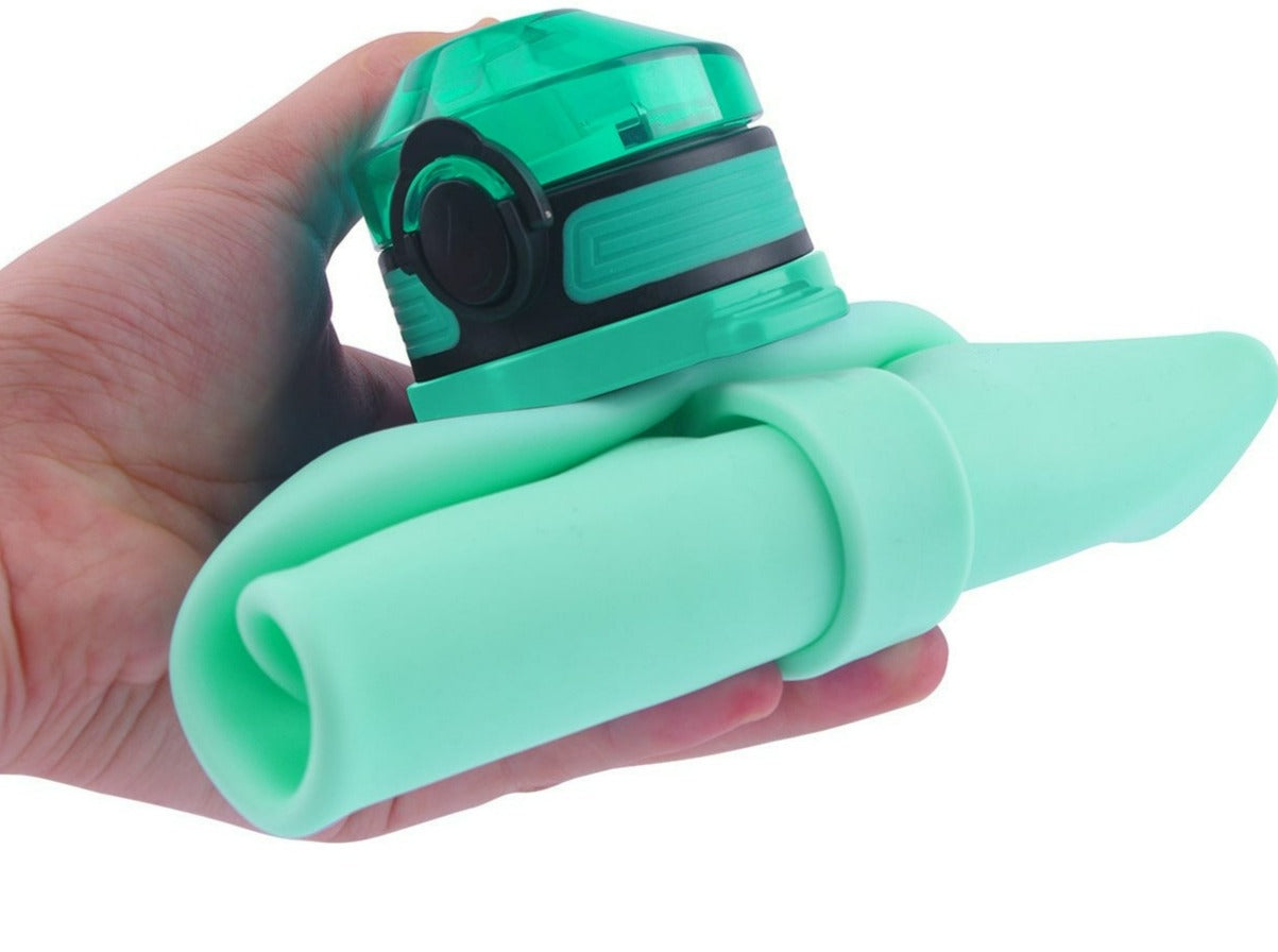 Foldable water bottle with 2 liter capacity 