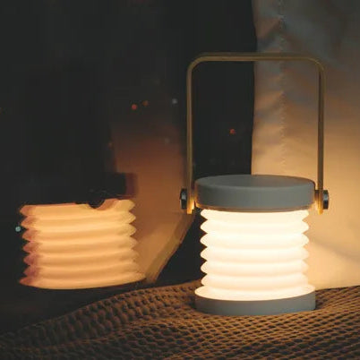 Sammenleggbar campinglampe med USB-lading