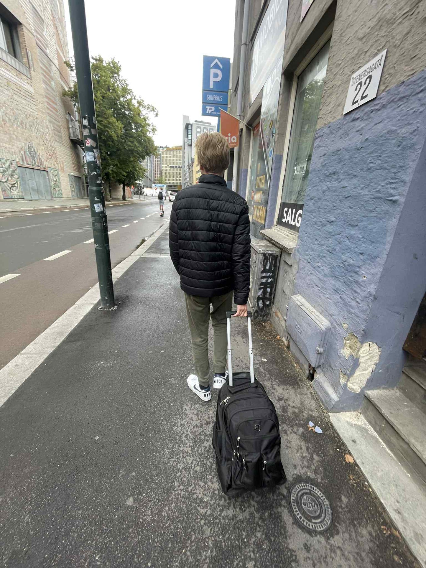 Ultralight trolley bag with large capacity