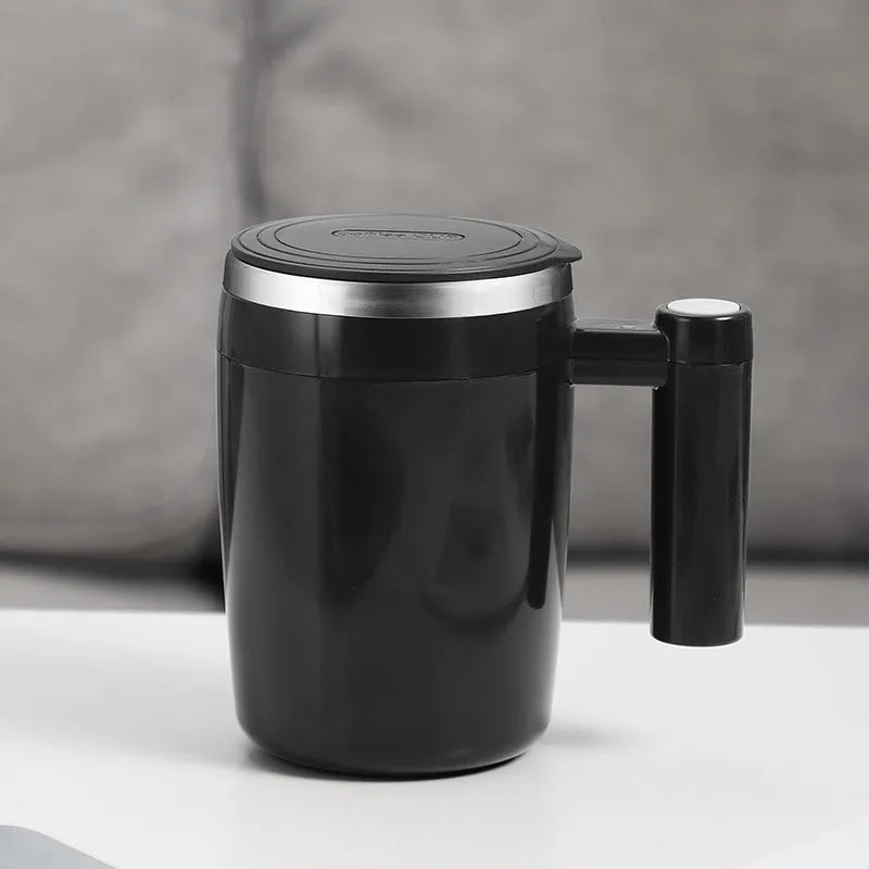 Selvrørende kaffekopp